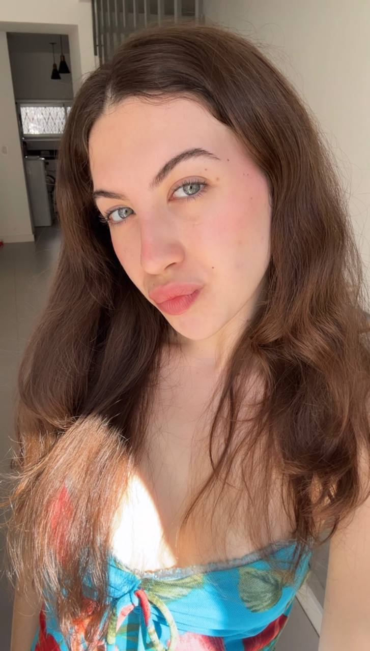 Nude girl Amber in Petaling Jaya