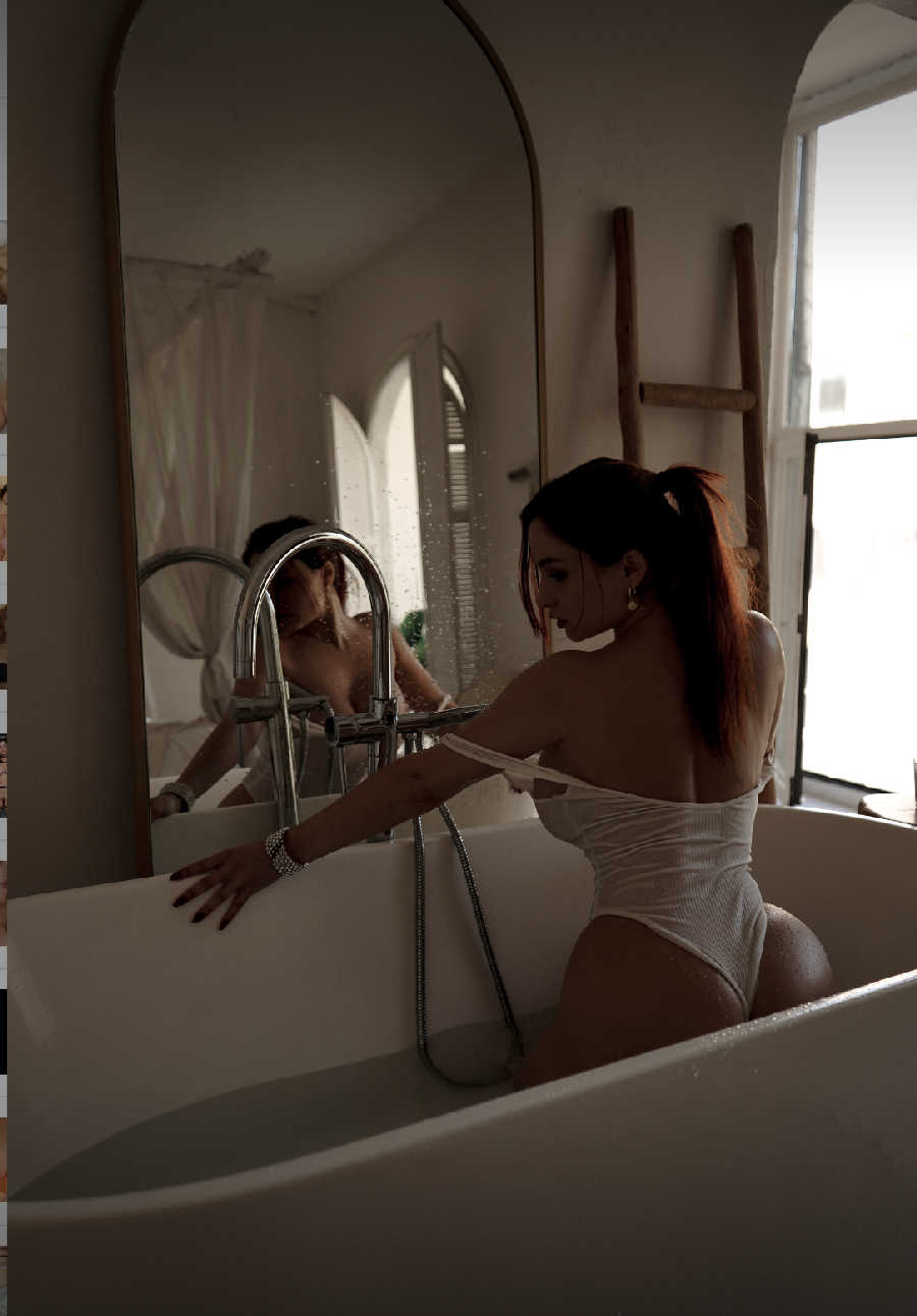 A playful frame from Miranda Faith nude — online in Petaling Jaya