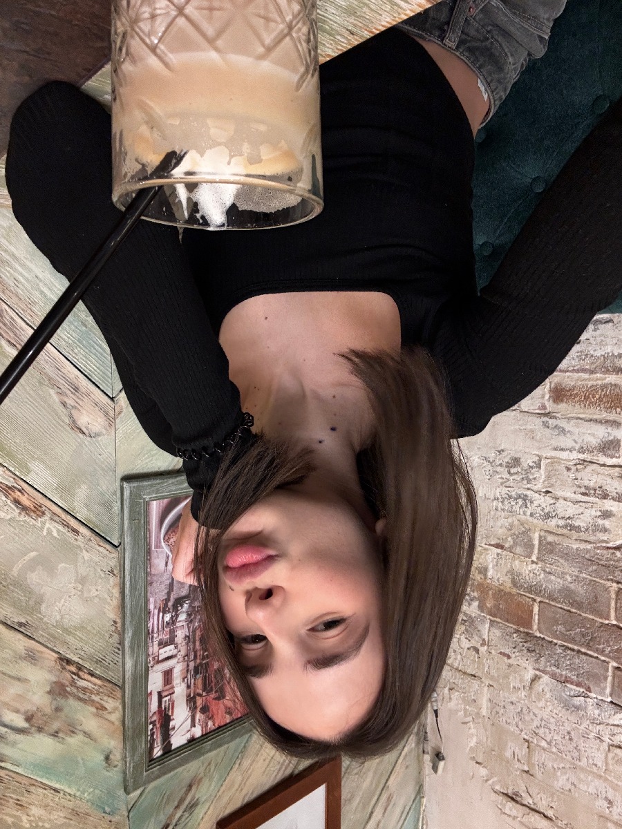 Fresh photos, fresh mood — Tina online in Petaling Jaya